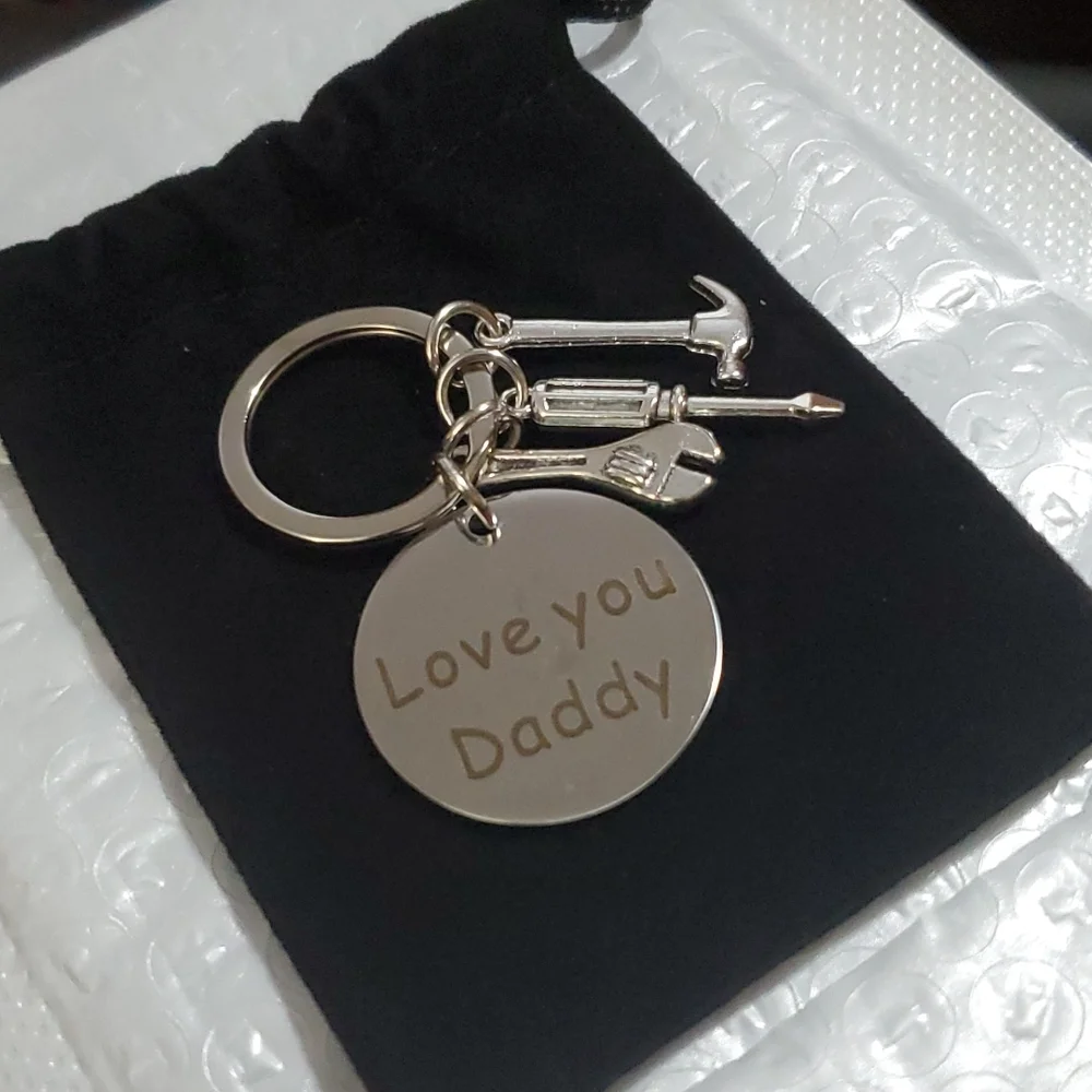 🎄5/$30🎄 Key Chain - Picture 2 of 2